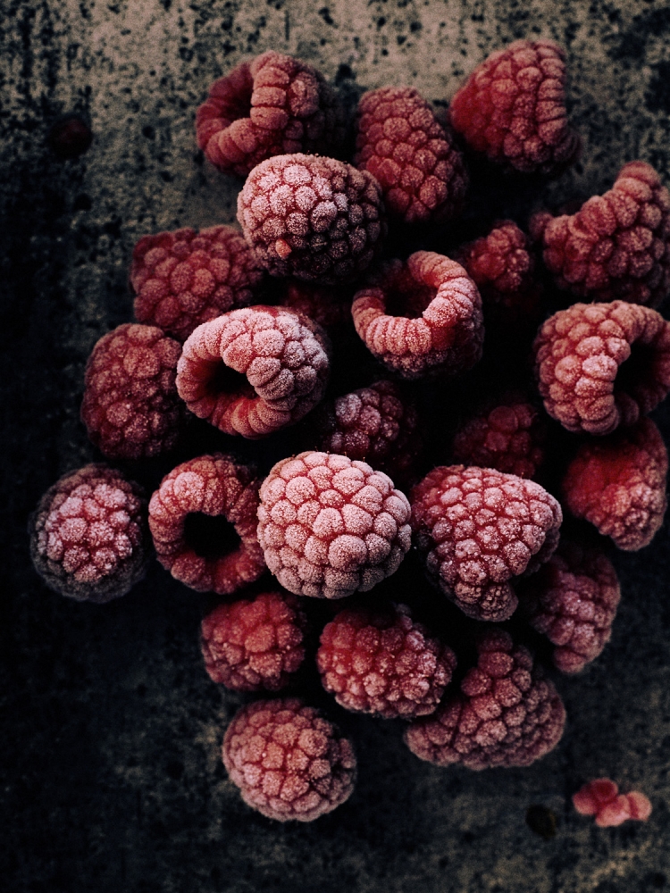 frozen raspberries fruit lynn vrij werk